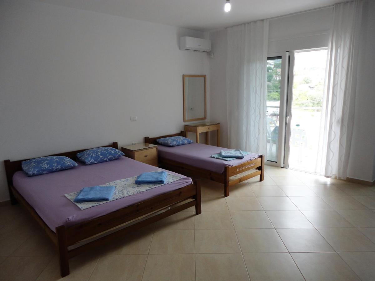 Spiro Guest House Himare Ngoại thất bức ảnh