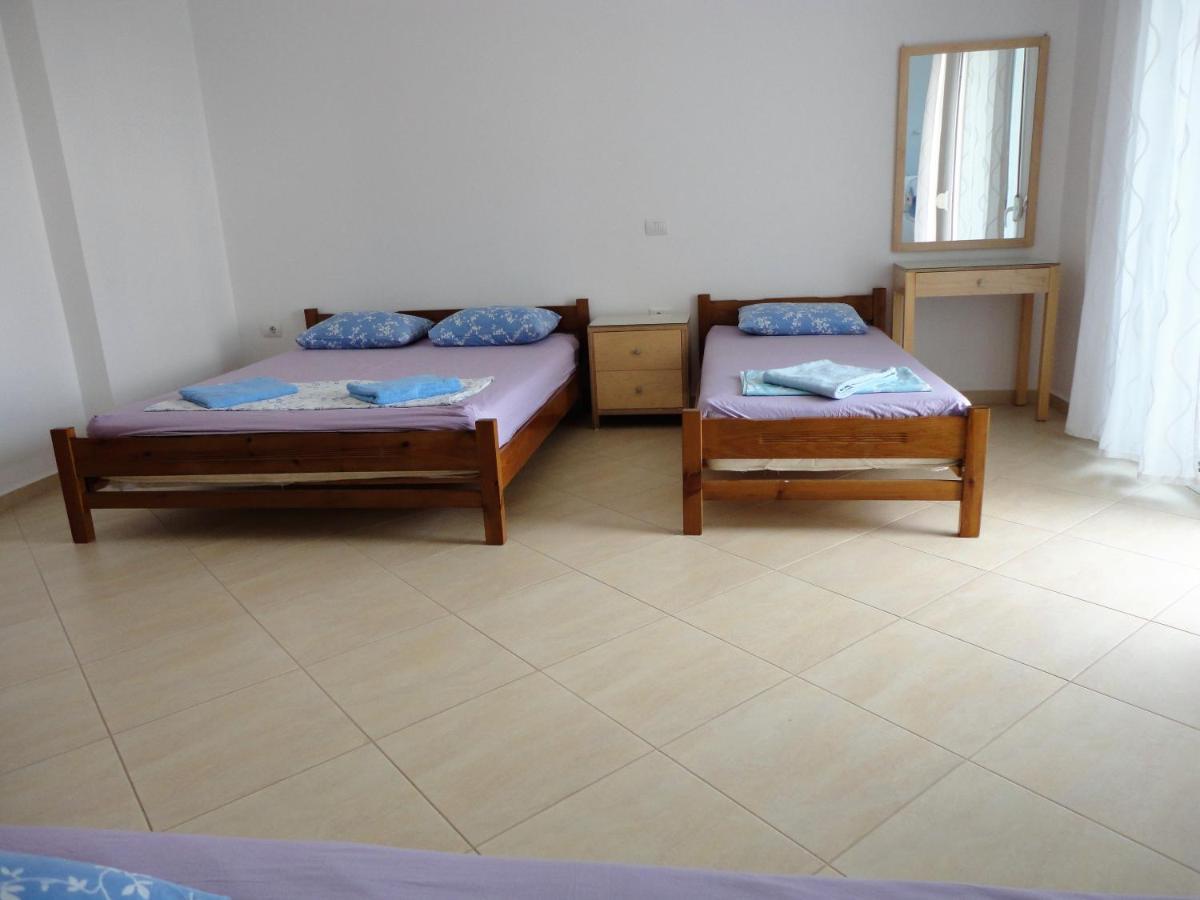 Spiro Guest House Himare Ngoại thất bức ảnh