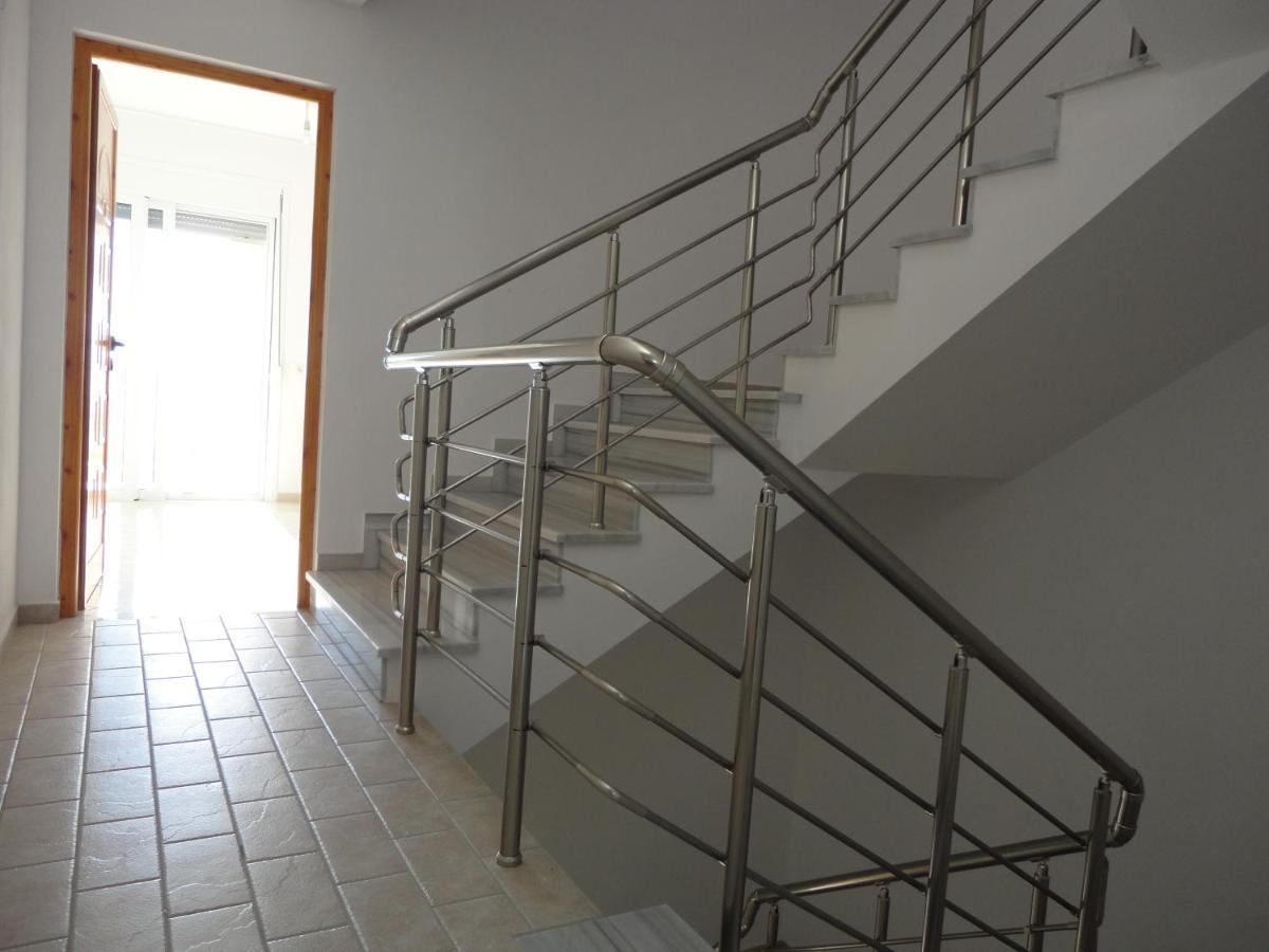 Spiro Guest House Himare Ngoại thất bức ảnh