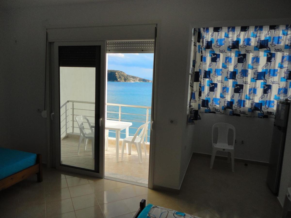 Spiro Guest House Himare Ngoại thất bức ảnh