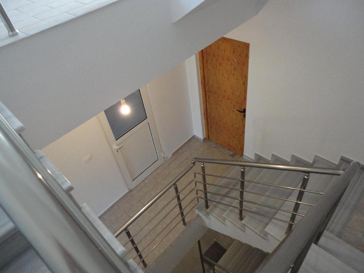Spiro Guest House Himare Ngoại thất bức ảnh
