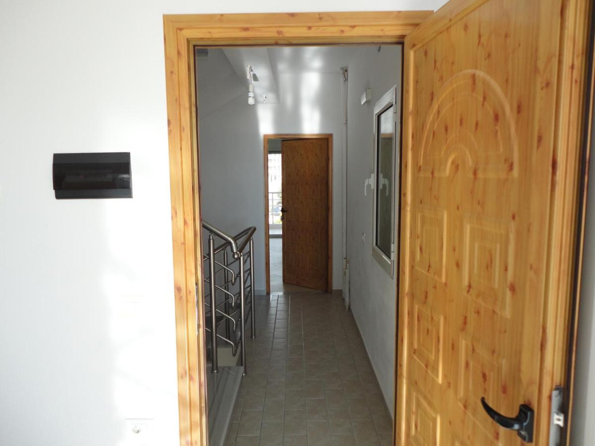 Spiro Guest House Himare Ngoại thất bức ảnh