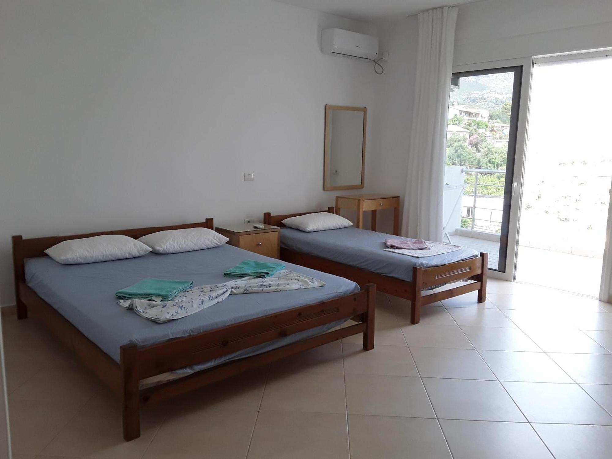 Spiro Guest House Himare Ngoại thất bức ảnh