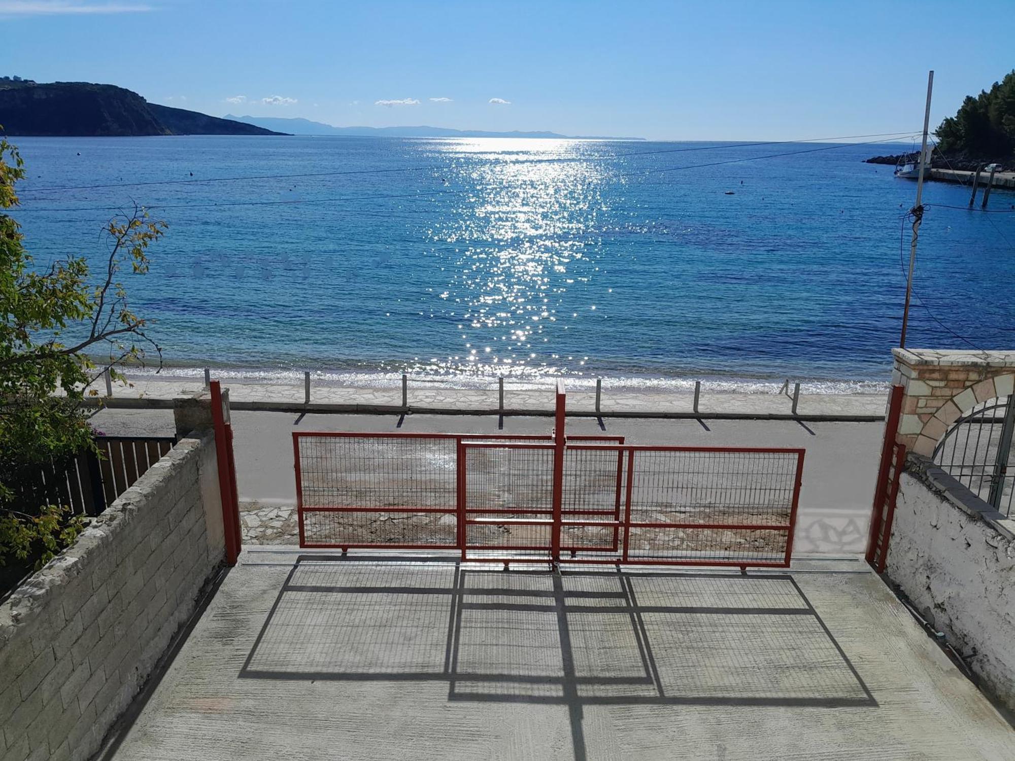 Spiro Guest House Himare Ngoại thất bức ảnh